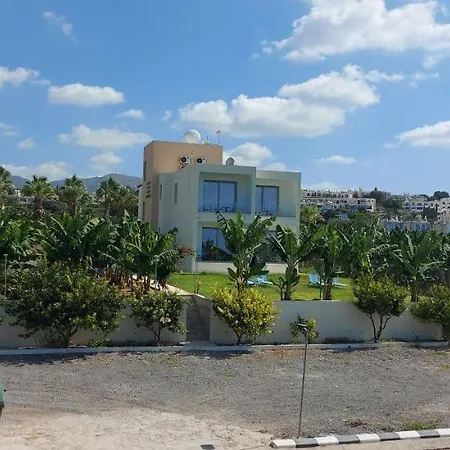 Harmony Seaview Apartment *