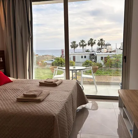Harmony Seaview Apartment *